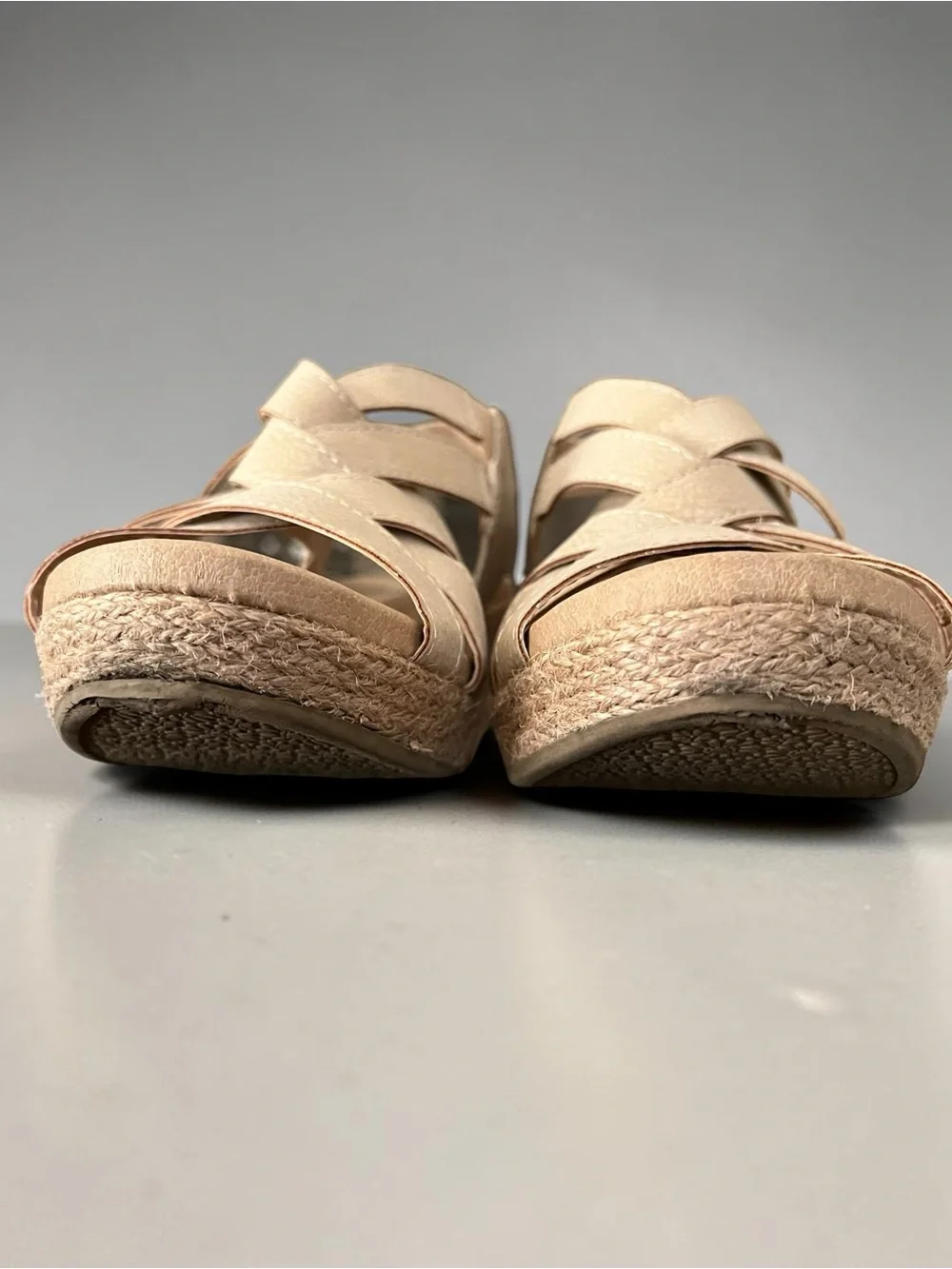 Dr. Scholl’s Everlasting Beige Espadrille Wedge Sandals Size 8